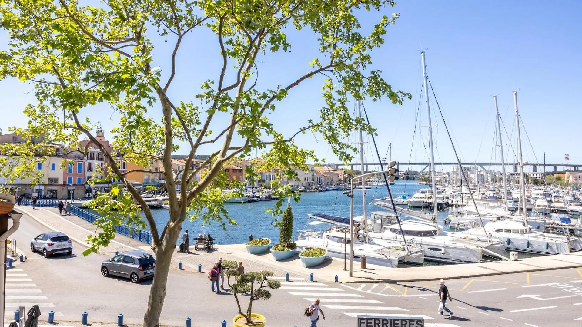 Le Venitien Loft Avec Vue Sur Les Voiliers Daire Martigues 0*,  Fransa