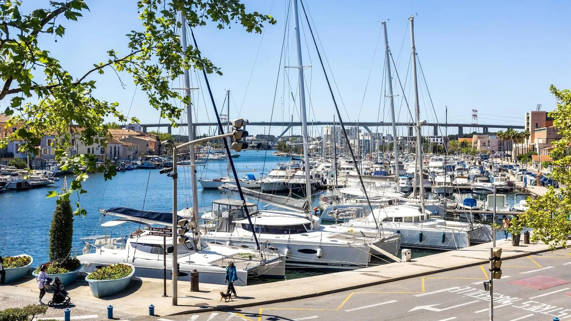 Loft Avec Vue Sur Les Voiliers Daire Martigues Fransa